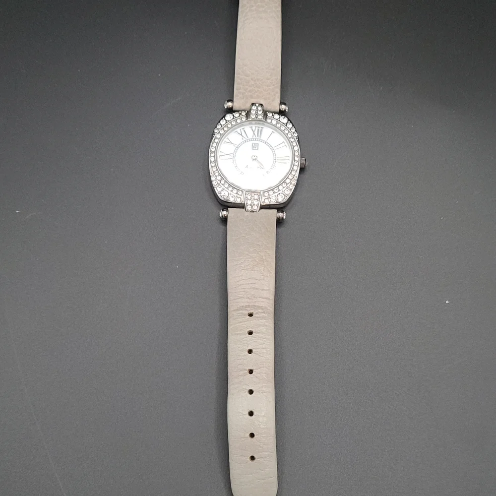 Victoria Wieck Beverly Hills Watch - Picture 2 of 8